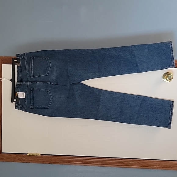 🆕️ Lee Women's Relaxed Fit Straight Leg High Rise Jeans Size 8 Medium - Picture 4 of 10